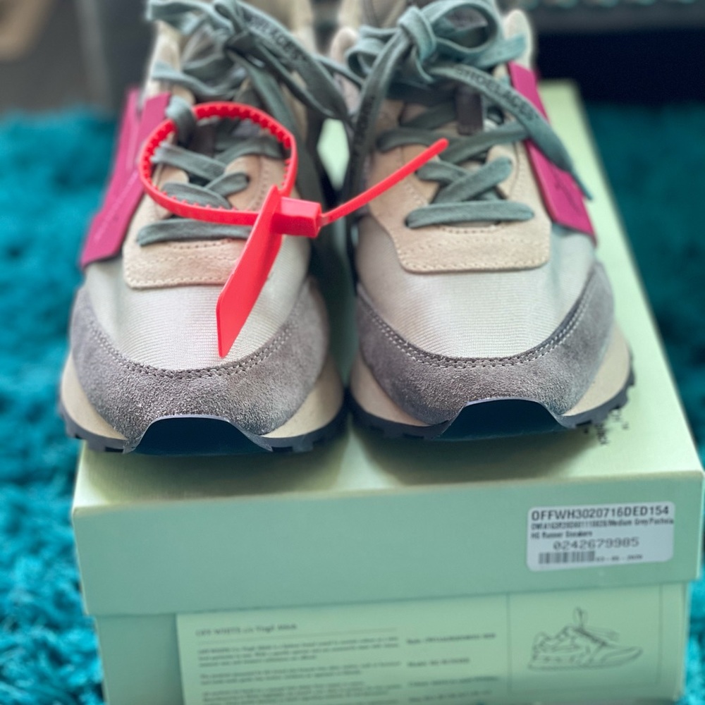 Off- White Hg Runner - image 3